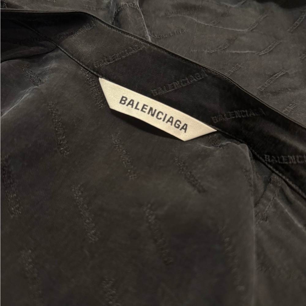 Balenciaga silk shirt with attached fringed scarf - Picture 2 of 4